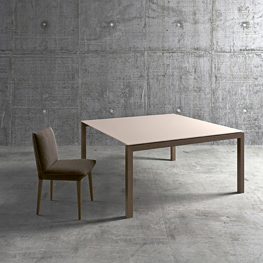 extendable dining table